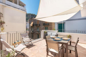 SorrentoVibes - Luxury New Sorrento Home with Terrace - Sleeps 12 Sorrento